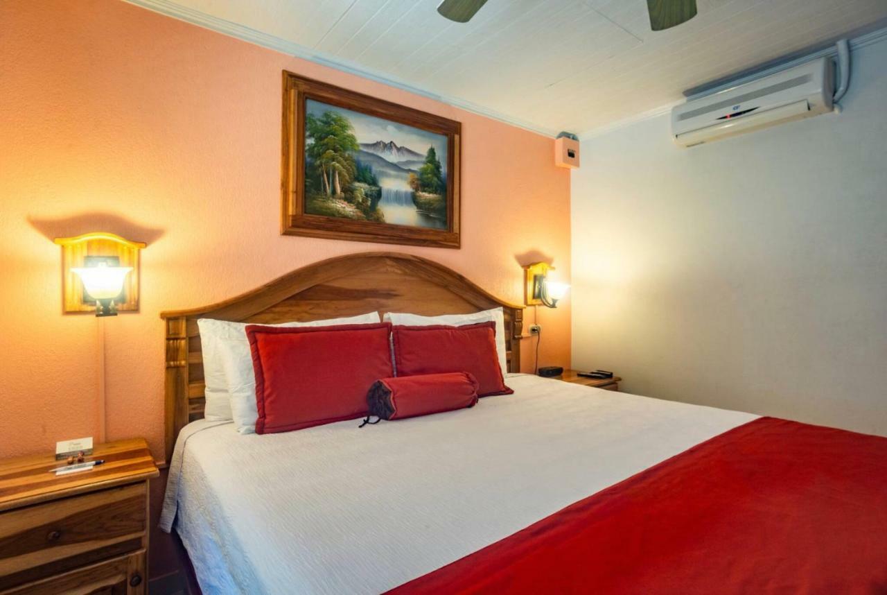Prado Inn & Suites San José Eksteriør billede