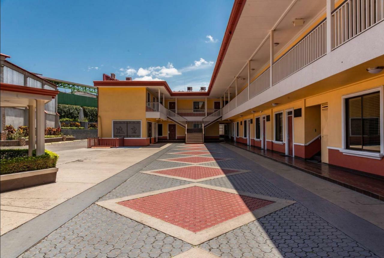 Prado Inn & Suites San José Eksteriør billede