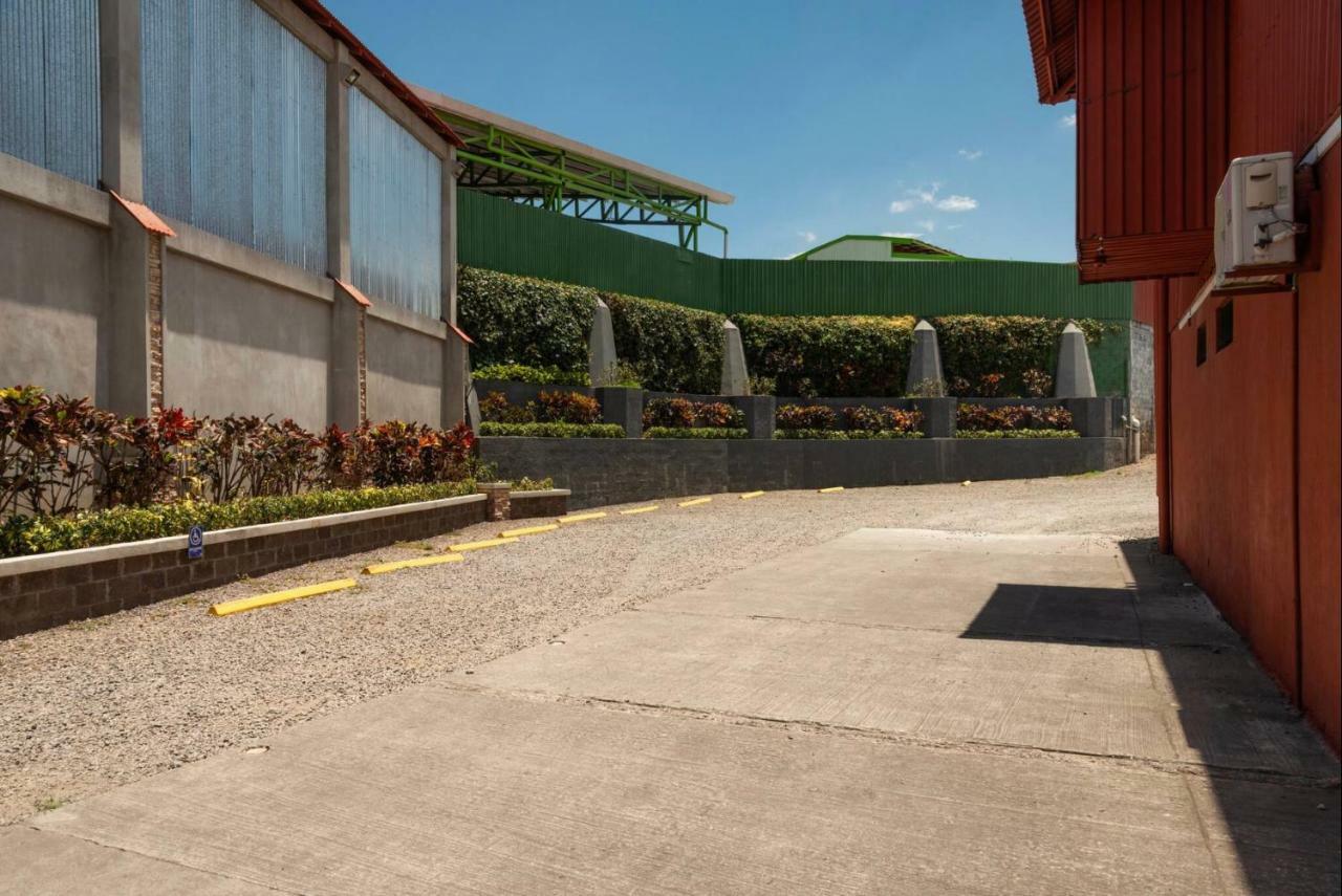 Prado Inn & Suites San José Eksteriør billede